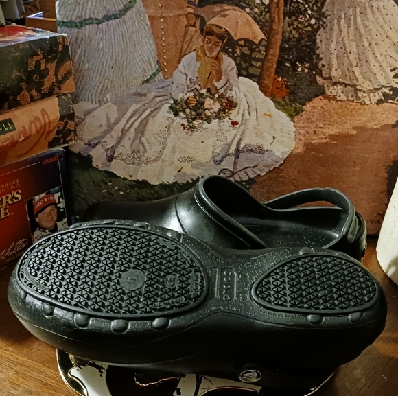 πππππCROCS Classic Black Ladyπ©΄π Size 7 ,Nice Gift Giving Item.π’π€β΅π£ - Picture 6 of 15
